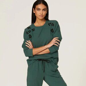 BedHead Pajamas Emerald Leopard Sweatshirt size small